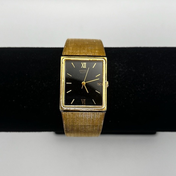 Seiko Vintage Gold and Black Rectangular Unisex Watch Working - Picture 9 of 11